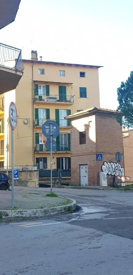 Vicino Di Centro E Universita Stanza Con Balcone Perugia