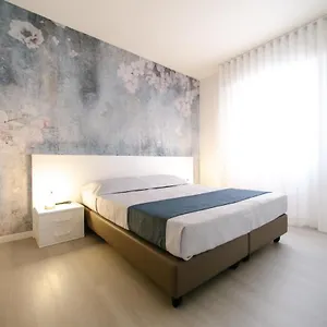 *** Aparthotel Mar60 Italia